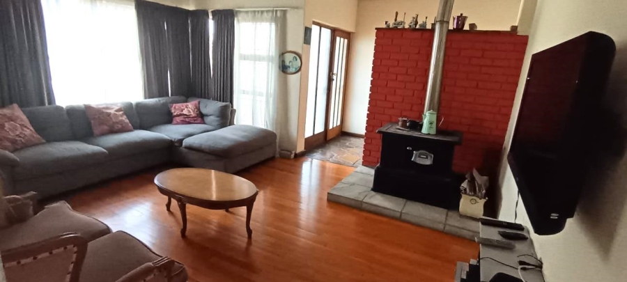 To Let 1 Bedroom Property for Rent in Soneike Western Cape